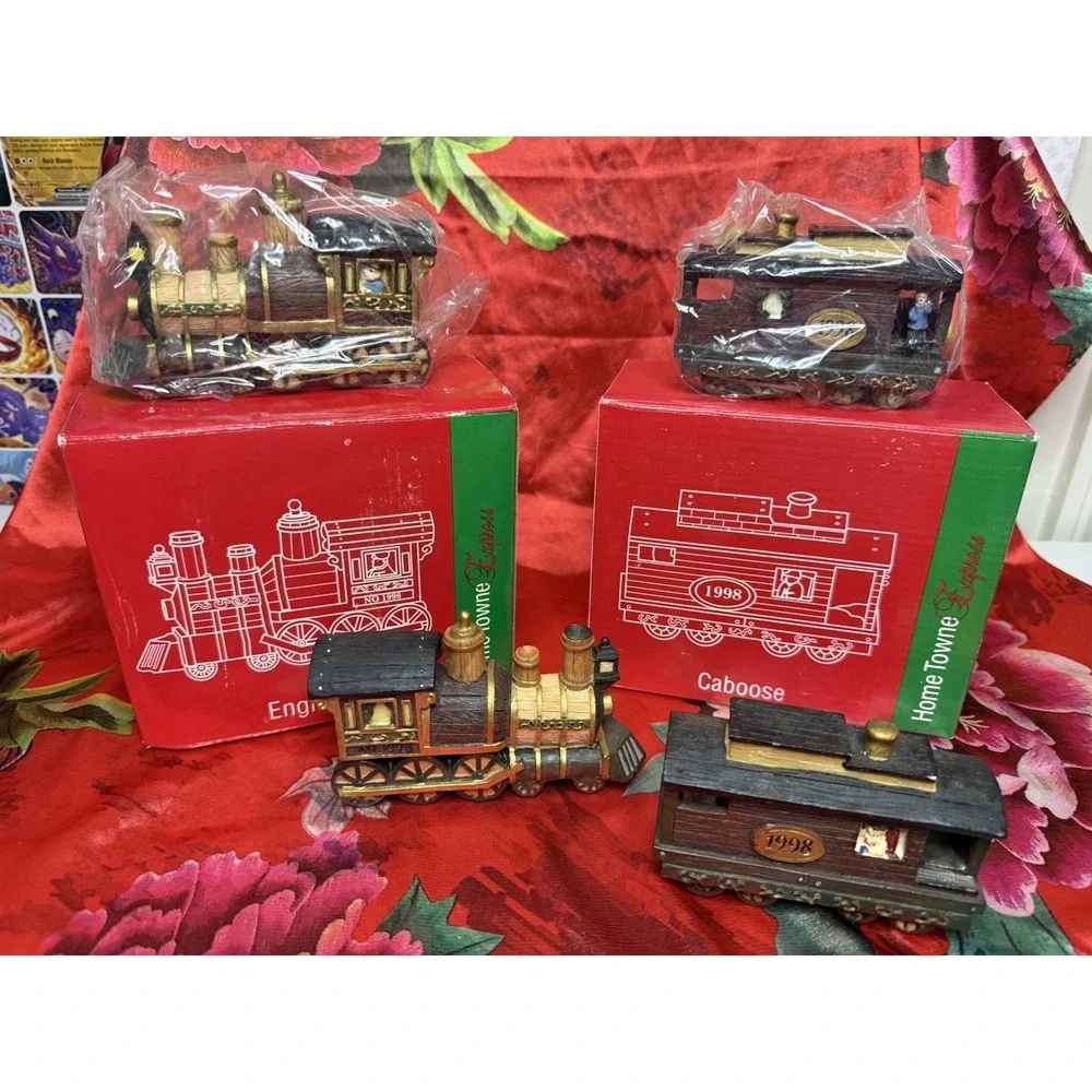 Vintage 1998 JC Penny Home Towne‎ Express Train Engine & Caboose Christmas Lot